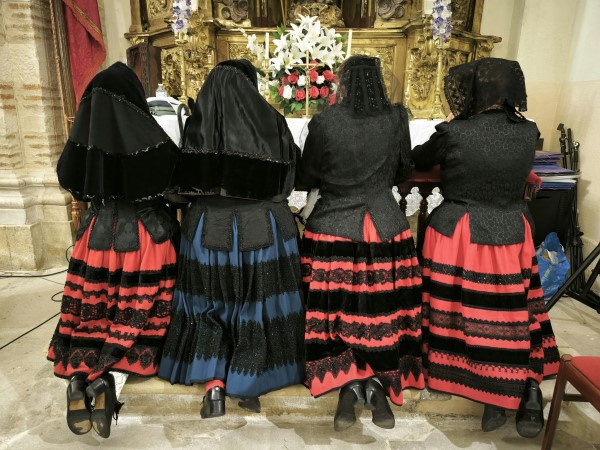 trajesregionalespradena1